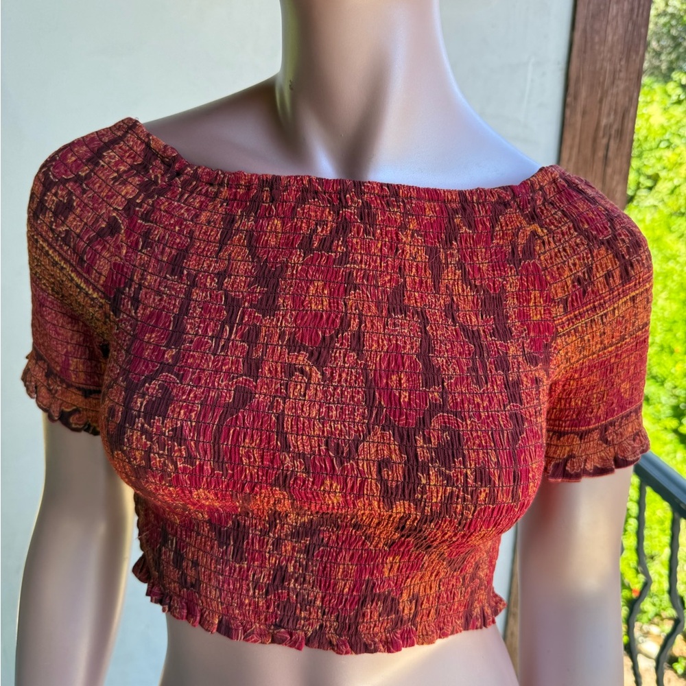 Angie Brand crop top Red rust Orange Textured smocked border print‎ - szM fits S
